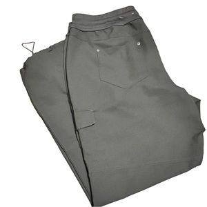 St. John’s Bay Straight Leg Athletic pant with drawstring on pant legs - SZ XL